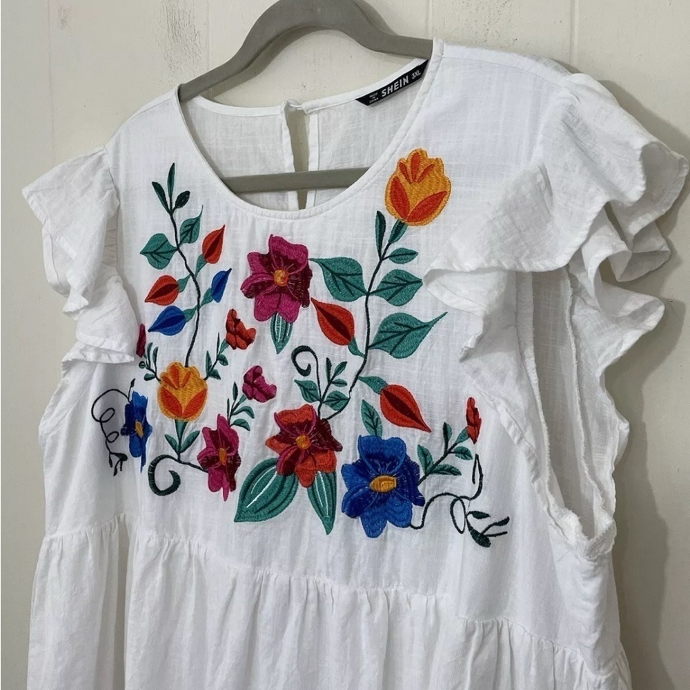 Studio west White Floral Embroidered Short Sleeve Knee Length Dress ~ Size L - Picture 3 of 3
